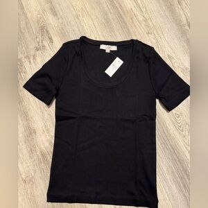 LOFT Black Short Sleeve scoop neck Tee